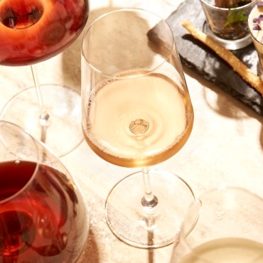 du vins blanc léger avec des appératifs 